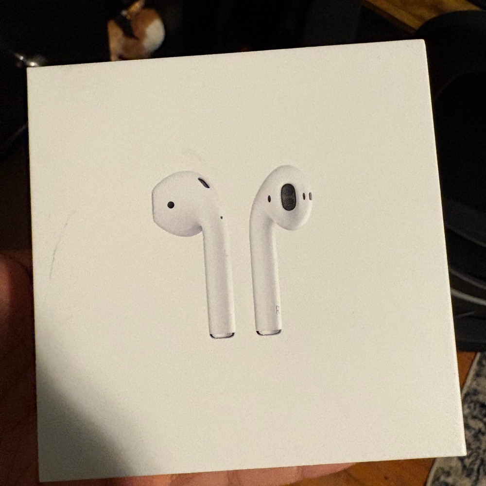 Apple AirPods with Charging Case
